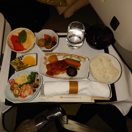 写真の種類:機内食・ドリンク