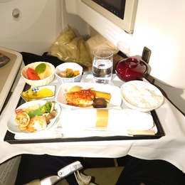 写真の種類:機内食・ドリンク