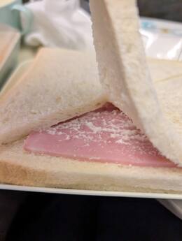 写真の種類:機内食・ドリンク