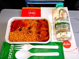 写真の種類:機内食・ドリンク