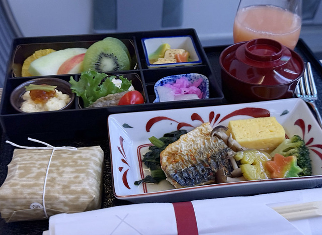 JL727の搭乗レビュー写真