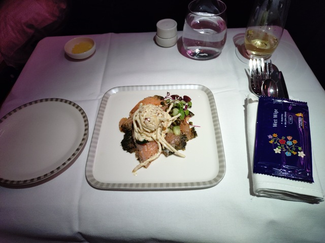 写真の種類:機内食・ドリンク