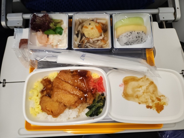 NH976の搭乗レビュー写真