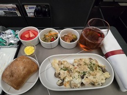 写真の種類:機内食・ドリンク