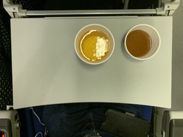 写真の種類:機内食・ドリンク